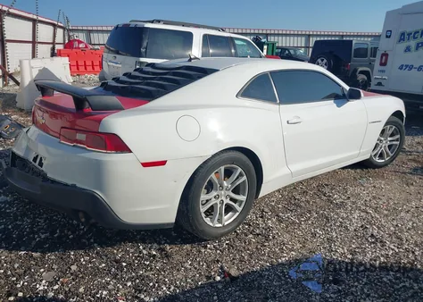 2015 Chevrolet Camaro 2Ls из США, поврежденный, VIN 2G1FB1E36F9300128